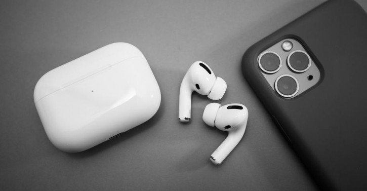 : ,       Apple AirPods Pro