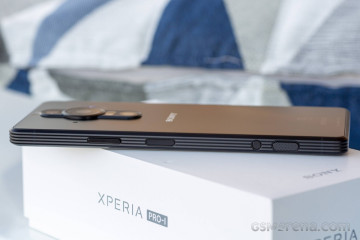 Sony Xperia Pro-I        (+ )