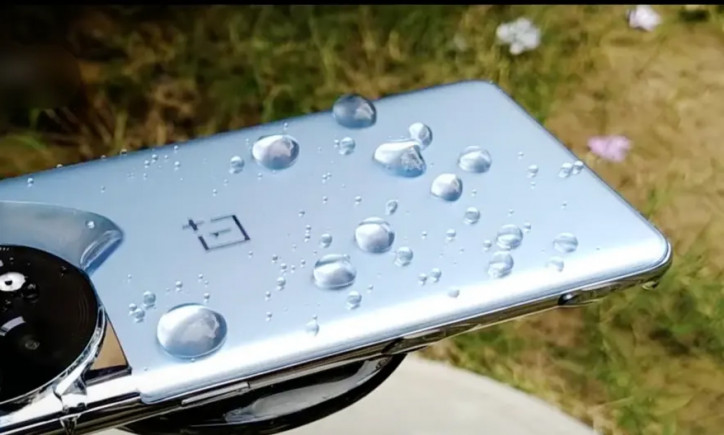 OnePlus 12 получит водозащиту, но не ту, которую все ждали