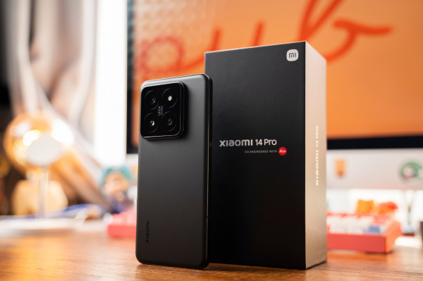 Xiaomi 14  14 Pro       
