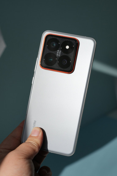   Xiaomi 14 Pro      