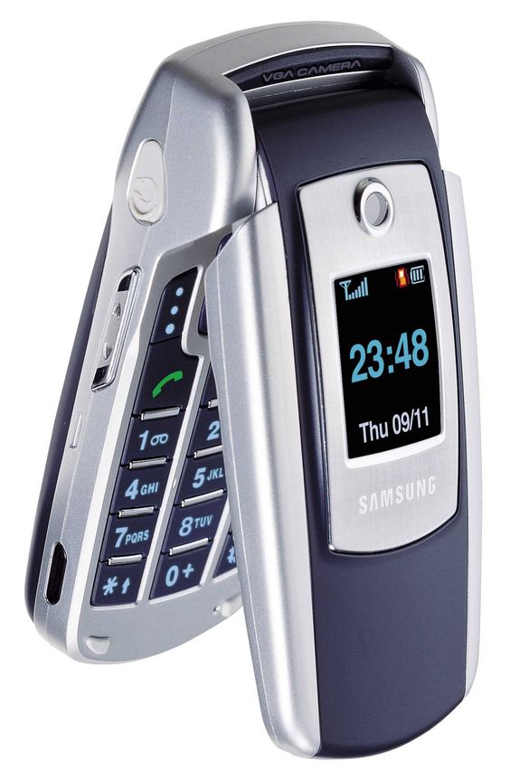  Samsung Galaxy Z Flip 5 Retro Edition -  