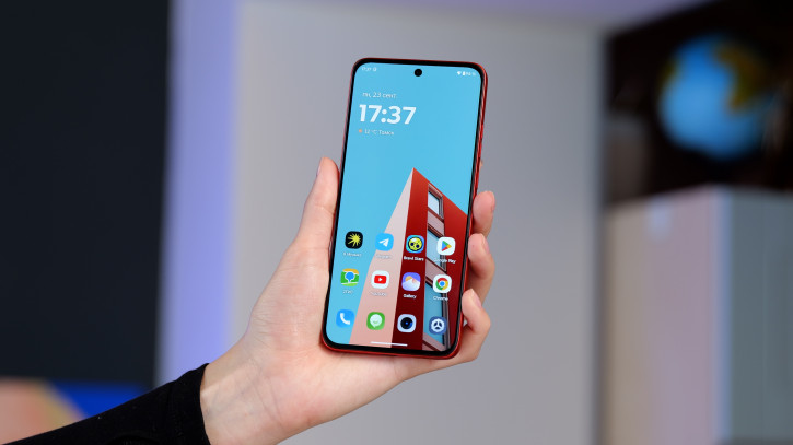  Moto S50:    