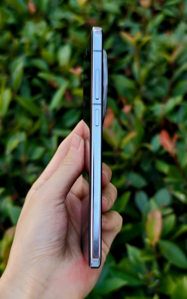    Vivo X200  X200 Pro mini:   ?
