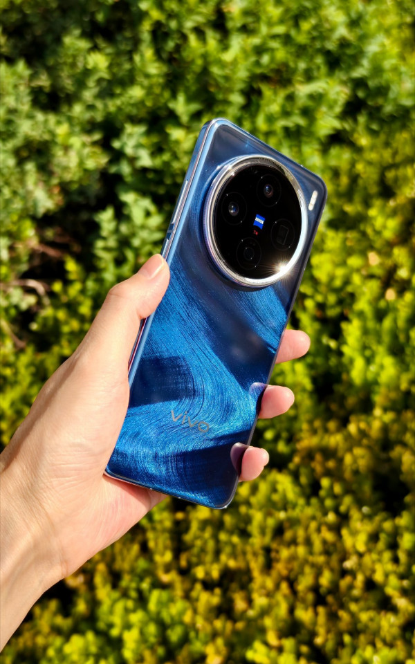    Vivo X200  X200 Pro mini:   ?