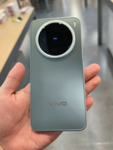    Vivo X200  X200 Pro mini:   ?