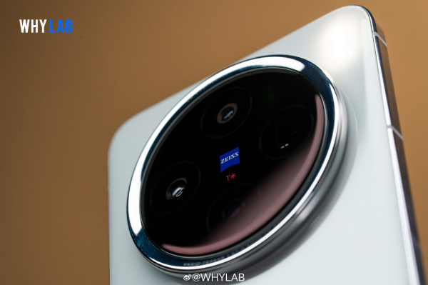    Vivo X200  X200 Pro mini:   ?