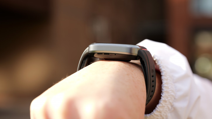 Обзор смарт-часов Huawei Watch D2: еще раз о давлении.