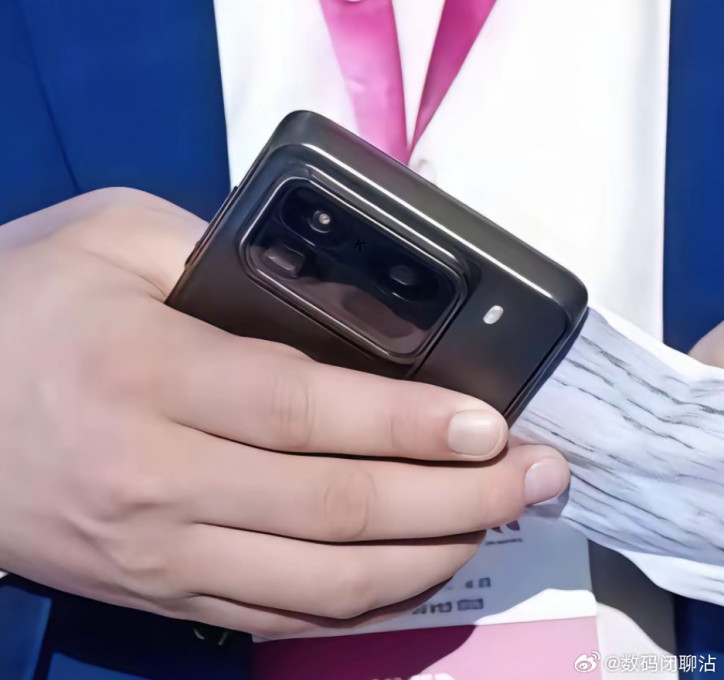  Xiaomi  Xiaomi 15 Pro:    ?