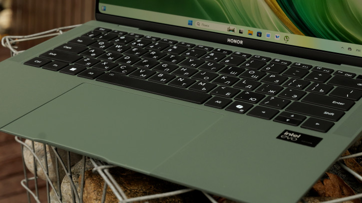  Honor MagicBook Art 14: