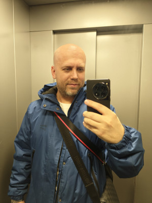  OnePlus 12  OnePlus 12R:  