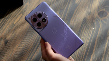  OnePlus 12  OnePlus 12R:  