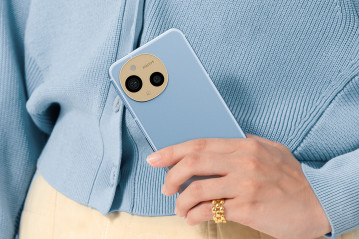  Sharp Aquos Sense 9:   