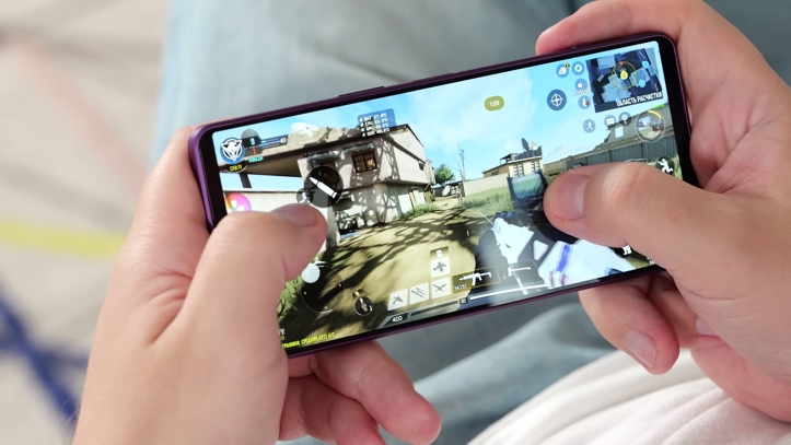 Обзор Sony Xperia 1 VII: брак, удивление и радость