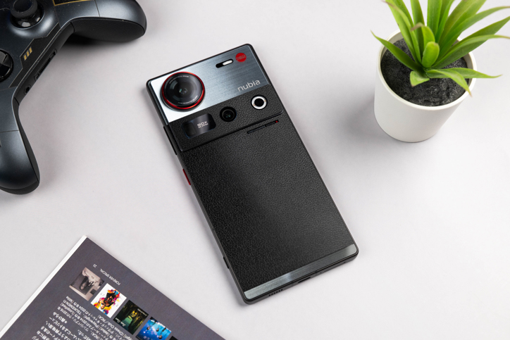 Обзор Nubia Z70S Ultra: всё сложно