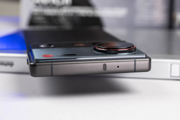 Обзор Nubia Z70S Ultra: всё сложно