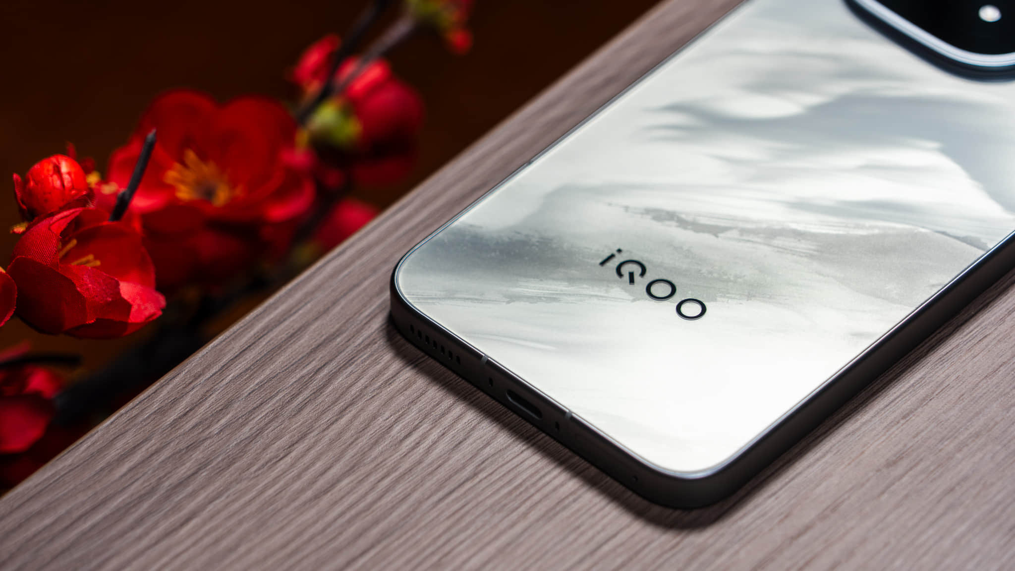 iQOO 15 Ultra? Vivo одобрила проект заряженной версии iQOO 15