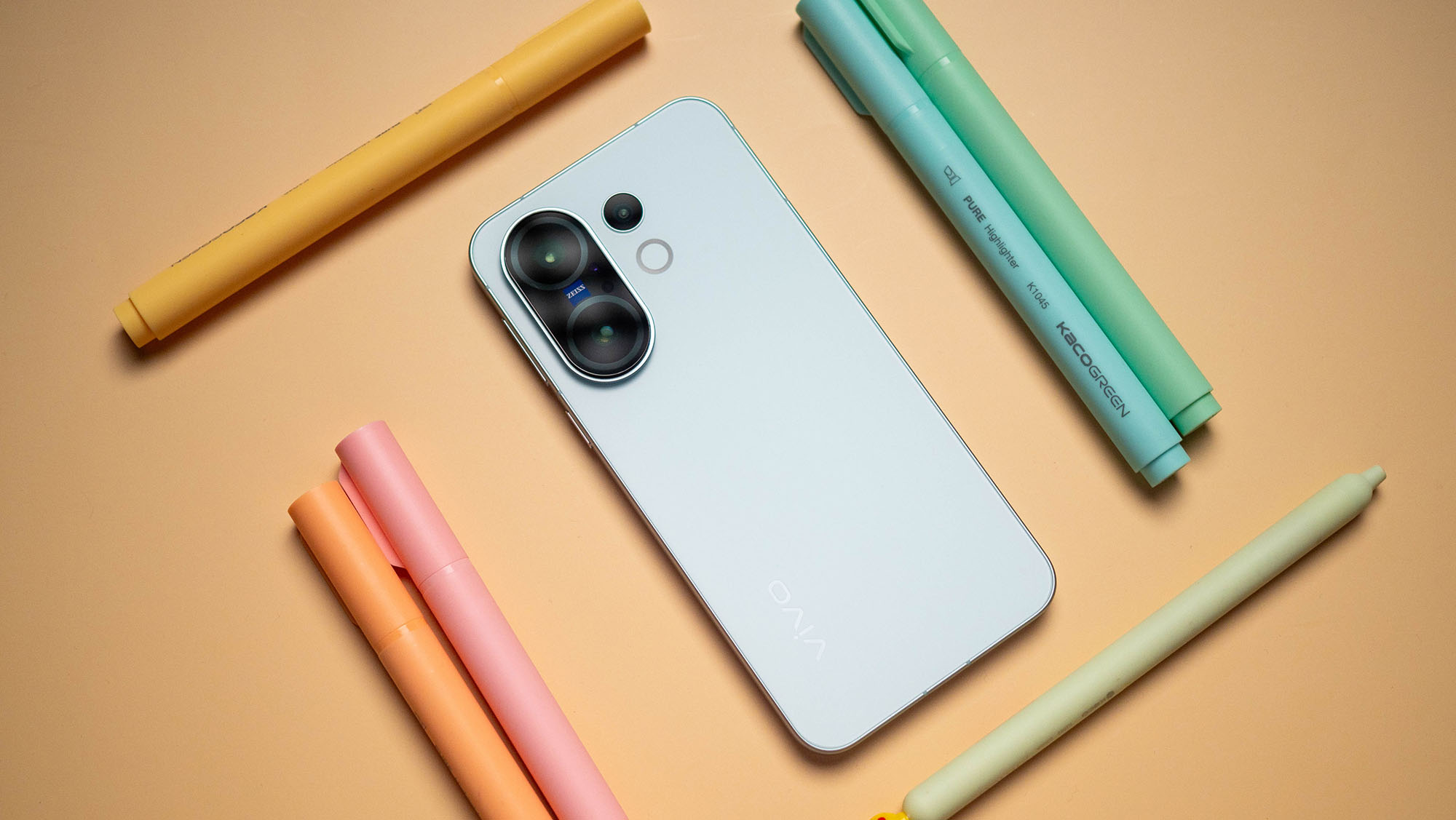 Проект Vivo S50 Pro mini (X300 FE) пережил неожиданную смену чипсета