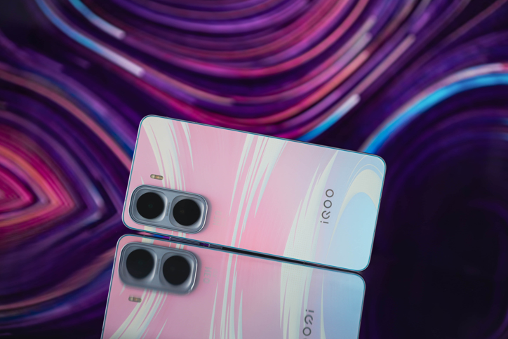 iQOO Neo 11 блестяще стартовал в Китае: первые показатели продаж