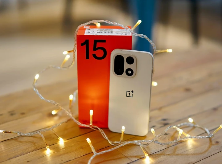 Глобальный OnePlus 15 получил временную скидку на AliExpress