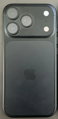 Покупатели iPhone 18 Pro массово жалуются на «выцветание» краски в районе камер