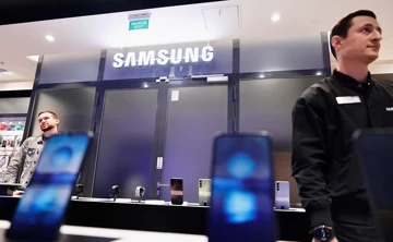 Samsung сократит производство смартфонов на 30%