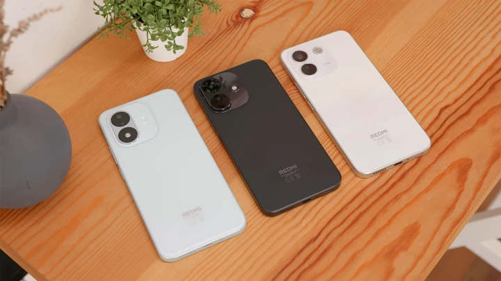 ВИДЕО: обзор-сравнение Redmi Note 17, 17 Pro и 17 Pro Max – что выбрать?