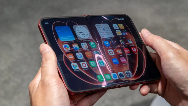 Honor продолжает форсировать разработку аналога iPhone Duo