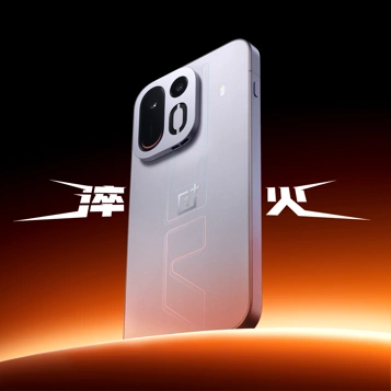 OnePlus Ace 7 и 7 Pro красуются на живых фото до анонса 