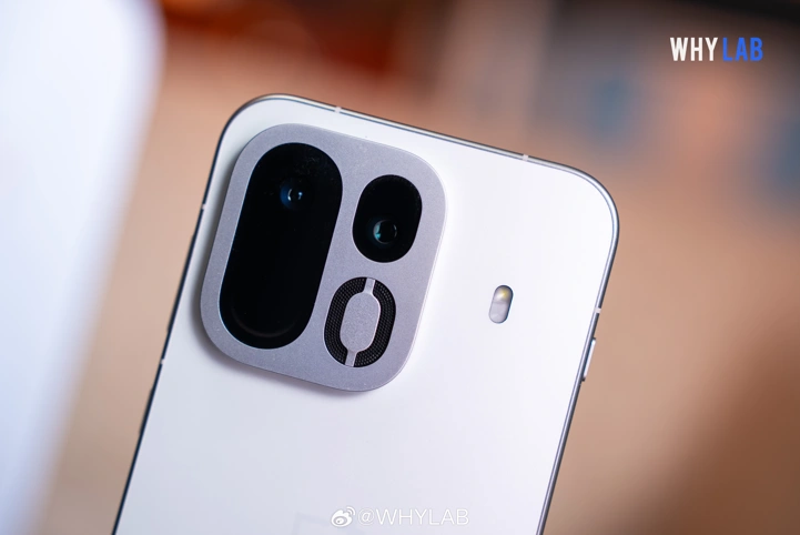 OnePlus Ace 7 и 7 Pro красуются на живых фото до анонса 