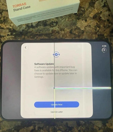 В iPhone Duo массово ломается экран по линии сгиба