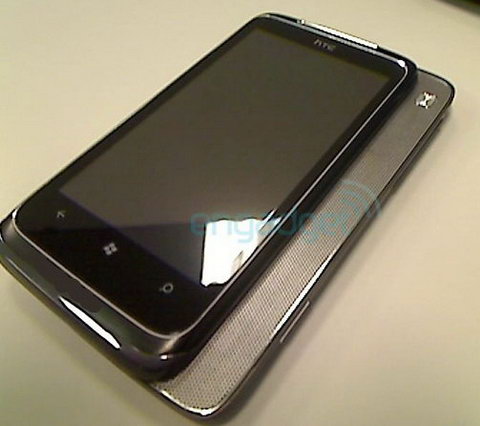 HTC    Windows Phone 7