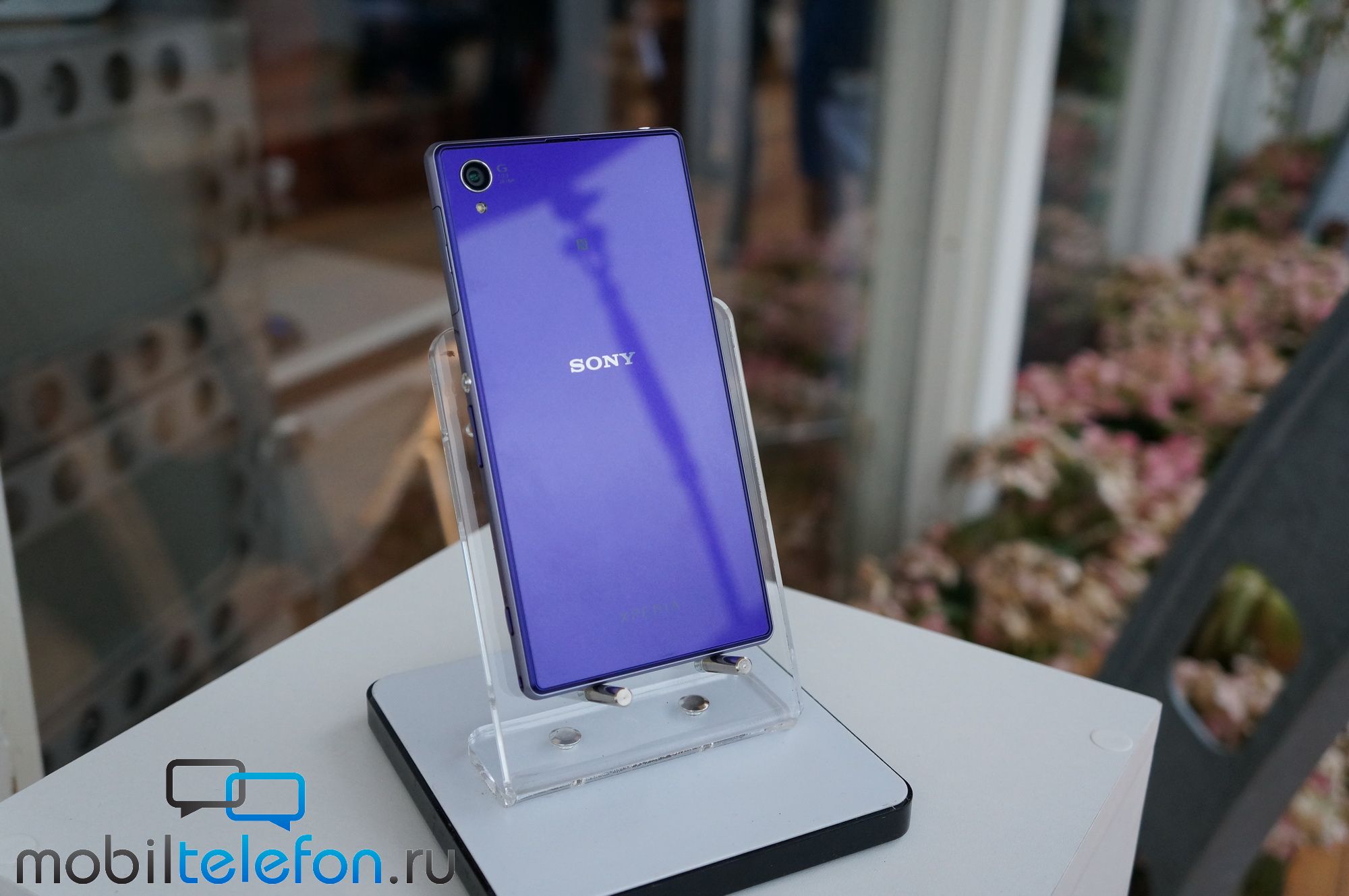 Презентация Sony Xperia Z1 в России