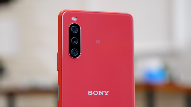  Sony Xperia 10 III:     