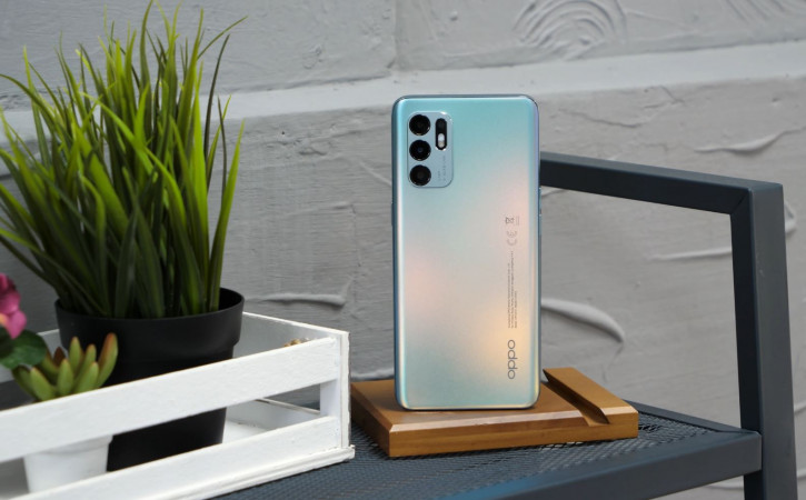 :  OPPO Reno 6      