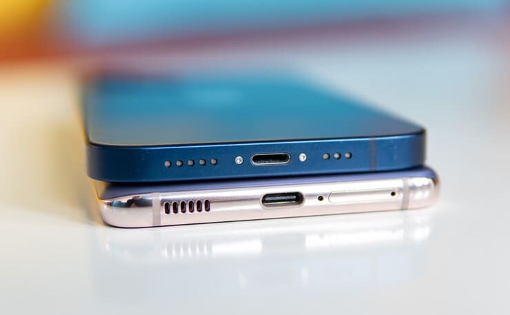 Размеры всех моделей Samsung Galaxy S22 сравнили с iPhone 13