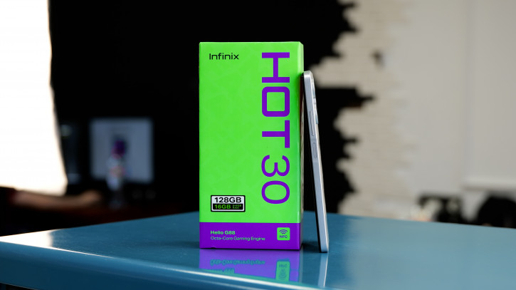  Infinix Hot 30:  