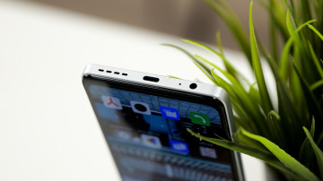  Infinix Hot 30:  