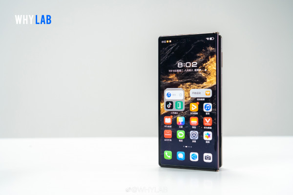 Huawei Mate XT     (+   Fold)