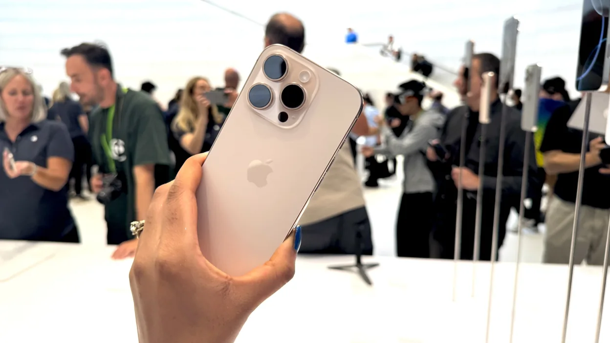 ВИДЕО: кратко о новшествах iPhone 16 Pro – больше всего и сразу!