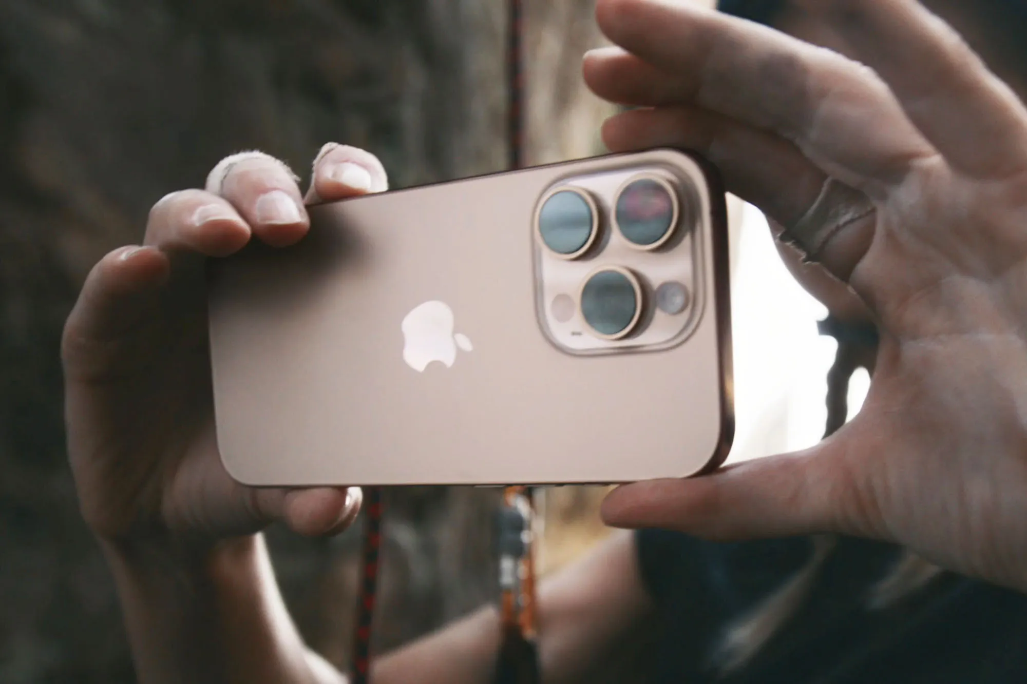 ВИДЕО: разбор презентации Apple – новые iPhone 16, наушники и часы