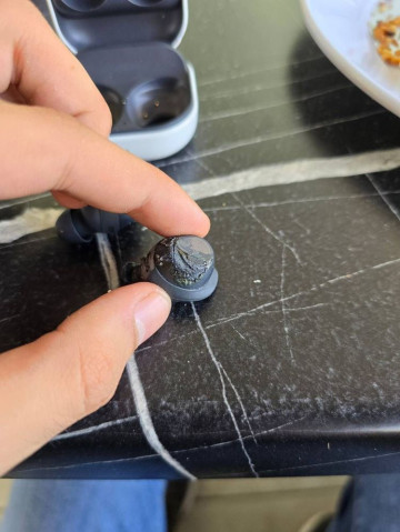Samsung Galaxy Buds FE   ,    