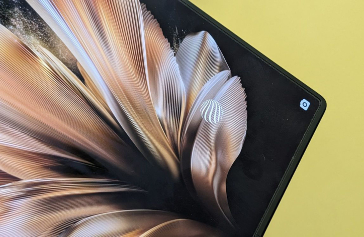 Надёжный источник отверг слух о подэкранном Touch ID в первой раскладушке Apple