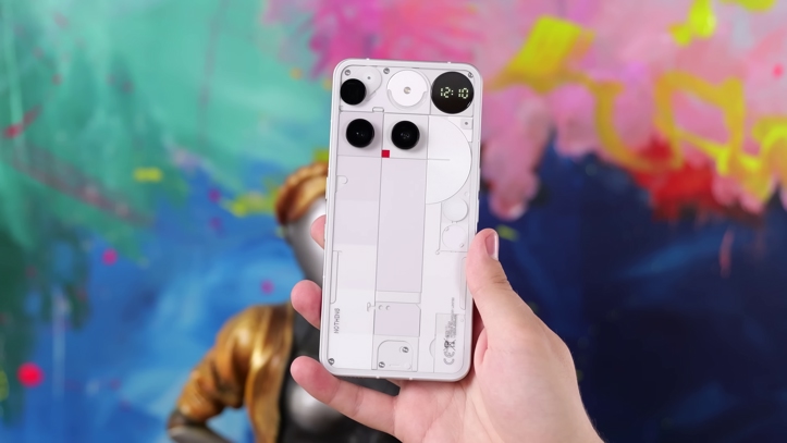 Обзор Nothing Phone (3): Карл, ты втираешь нам какую-то дичь