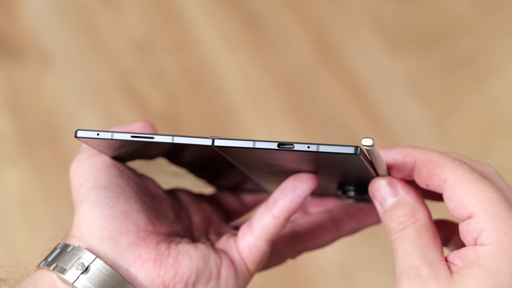 Обзор Samsung Galaxy Z Fold 7: S25 Ultra в большом формате