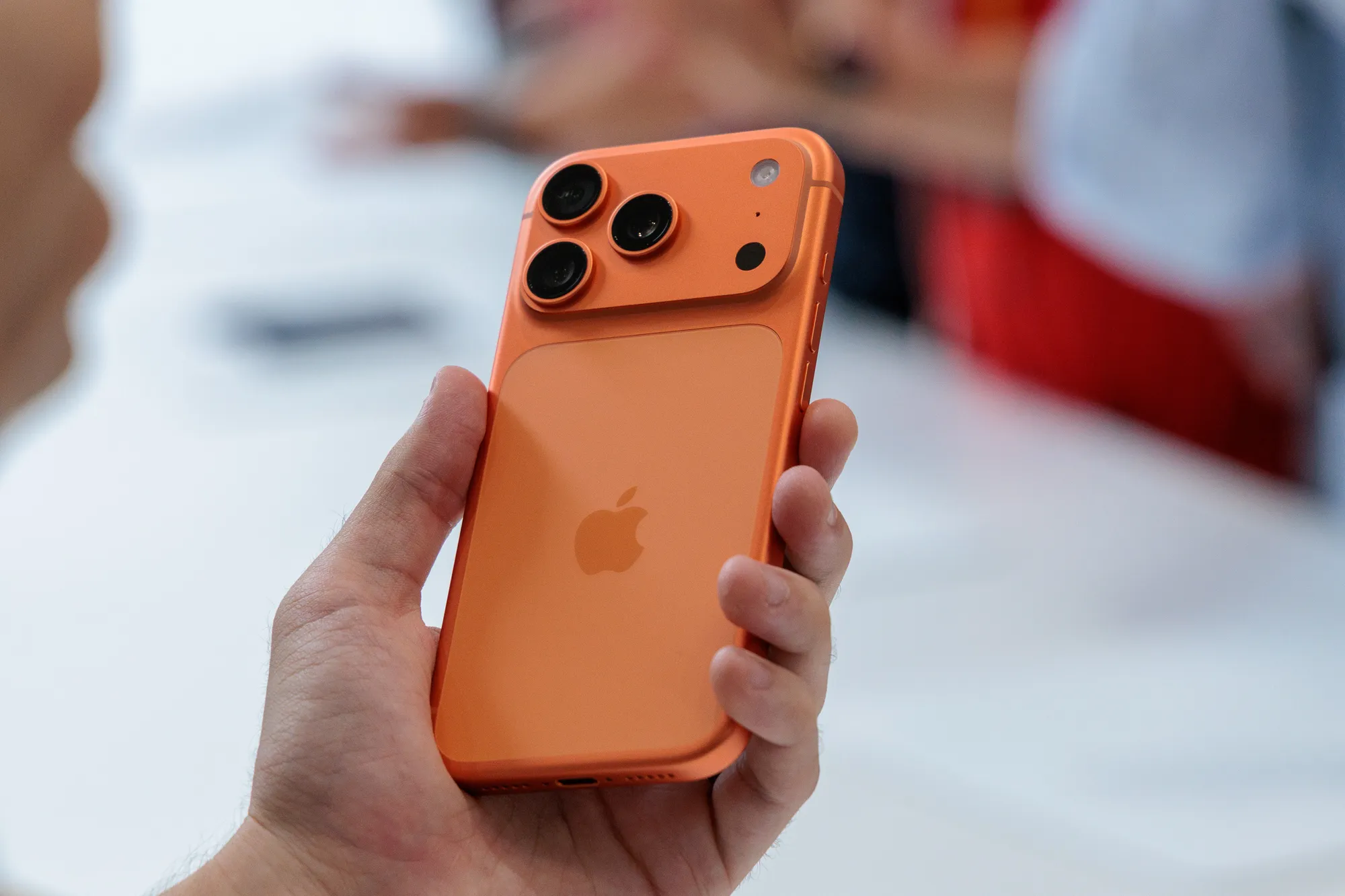 Евросоюз заставил Apple раскрыть ёмкости батарей всех iPhone 17