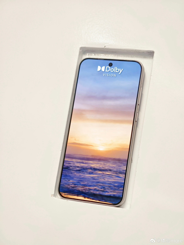 Странность экранов OPPO Find X9 показали на живых фото