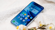 Vivo X300 и X300 Pro во всех цветах на студийных фото задолго до анонса
