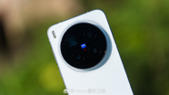 Vivo X300 и X300 Pro во всех цветах на студийных фото задолго до анонса