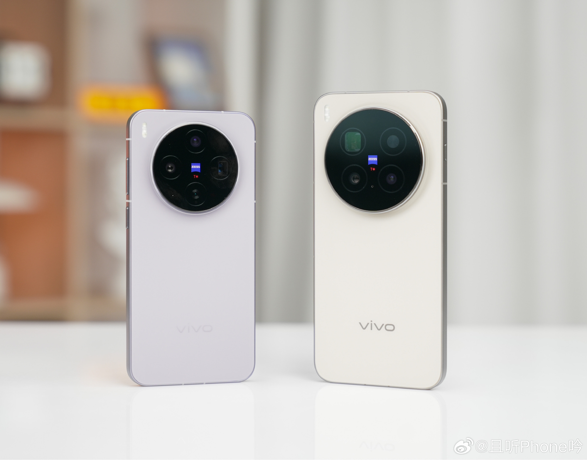Vivo X300 и X300 Pro во всех цветах на студийных фото задолго до анонса